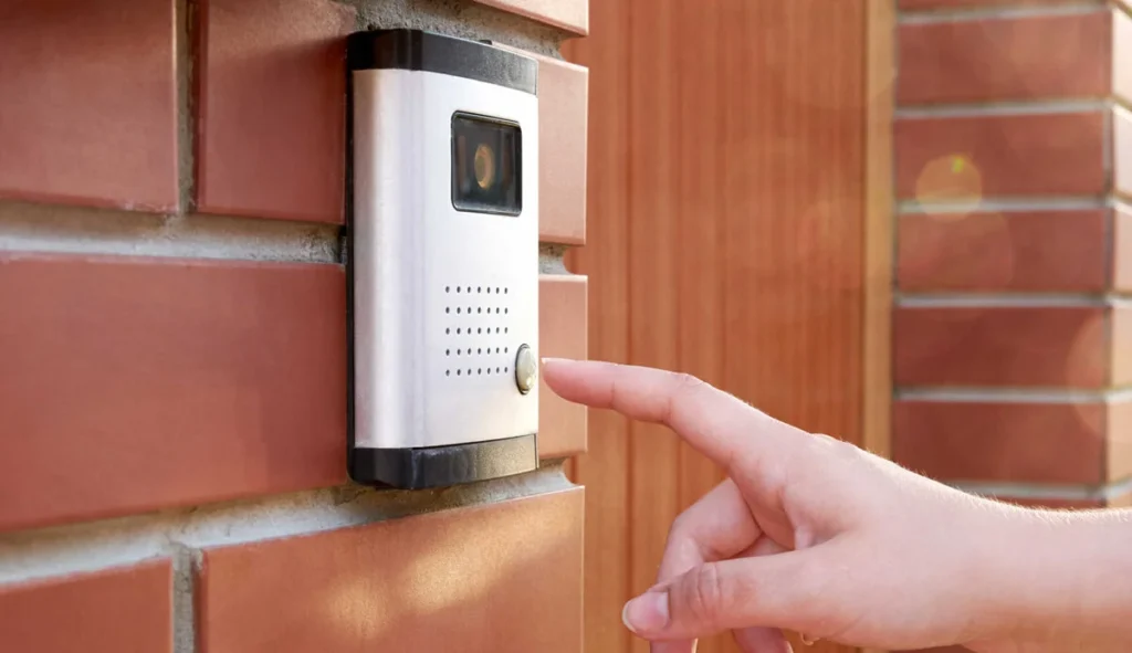 Intercom System with person going to press button (1)